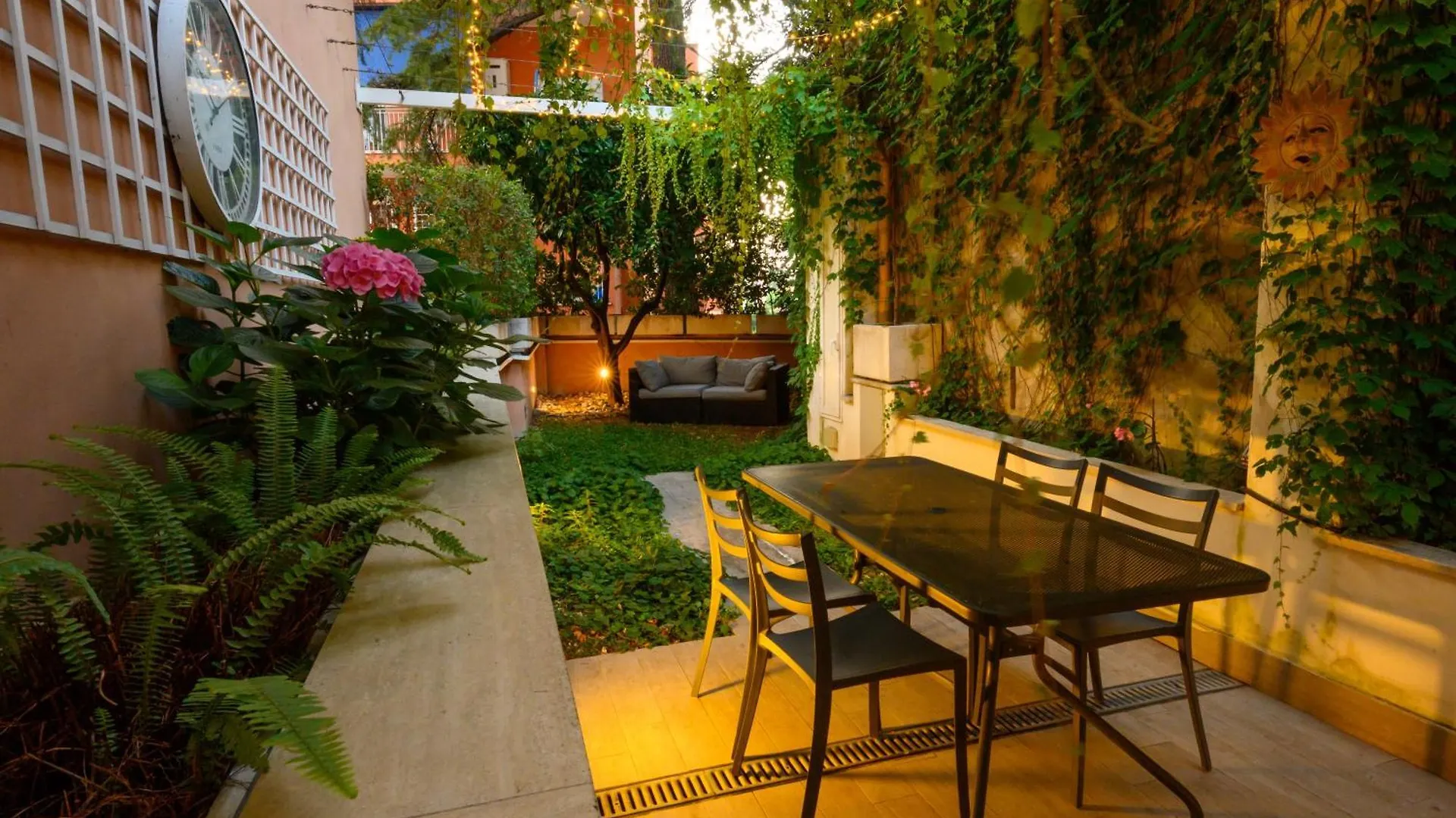 Vatican City Historic Center -Luxury Flat With Garden And Private Parking Řím Apartmán