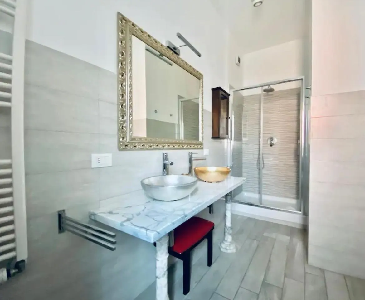 Vatican City Historic Center -Luxury Flat With Garden And Private Parking Rome