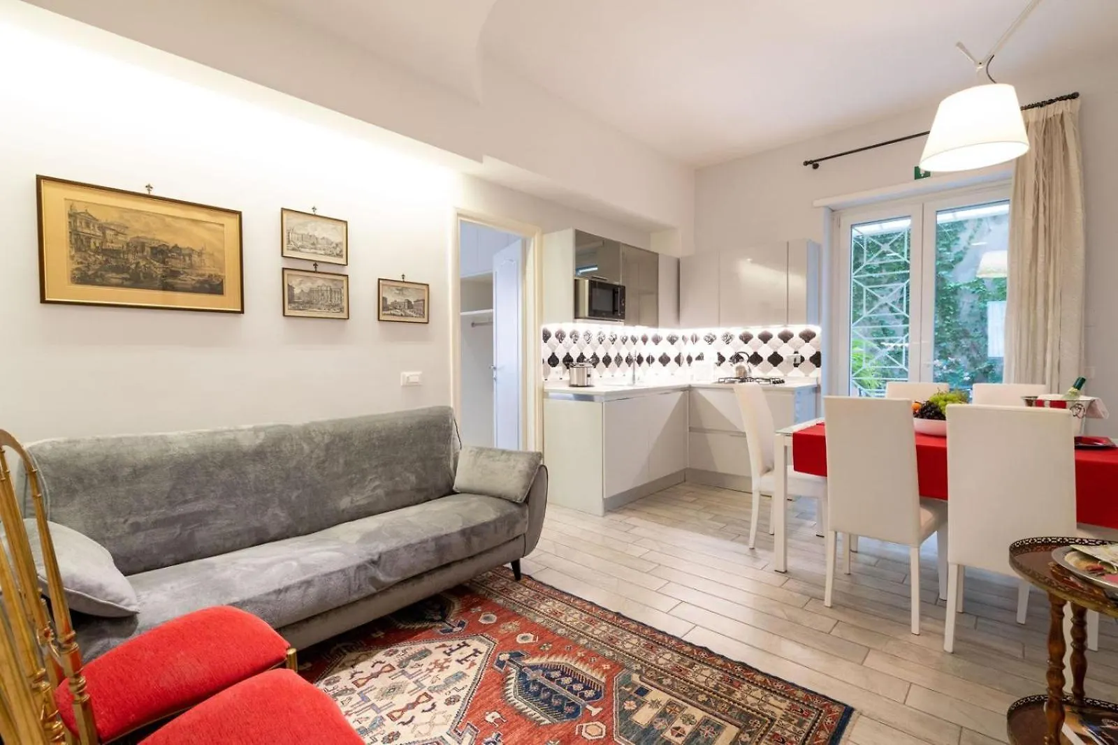Vatican City Historic Center -Luxury Flat With Garden And Private Parking Rome Apartment